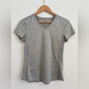 Women’s Small Danskin Now semi-fitted gray short sleeve work out top